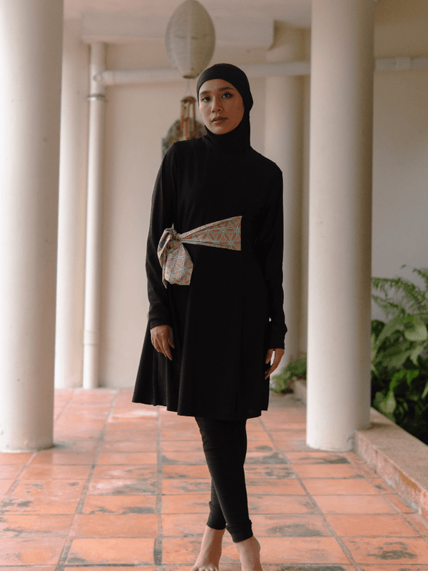 Modernly Modest Suri Belted Muslimah Swimwear Set in Black - Pink N' Proper